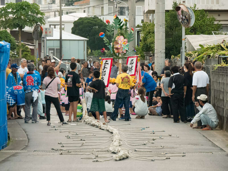 上与那原区綱曳2016