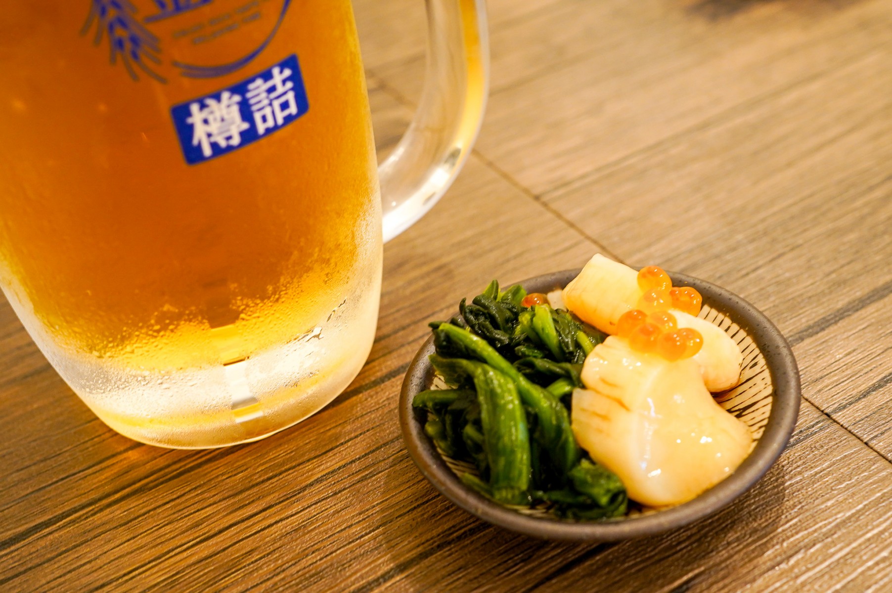 イクラの乗ったとお通しとビール！