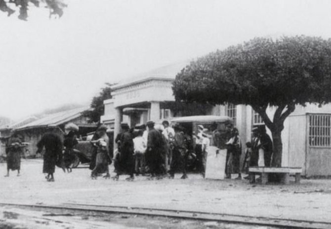 沖縄に鉄道があった？与那原に残る「軽便鉄道（ケービン）」の歴史と鉄道跡に触れる